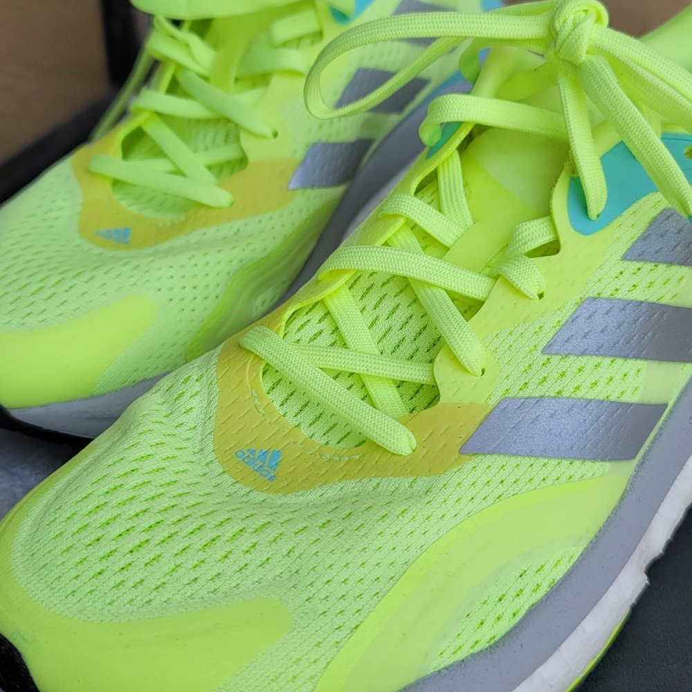 Adidas tennis shoes